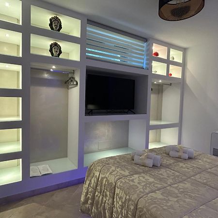 Holiday Gli Archi ฟาซาโน ภายนอก รูปภาพ